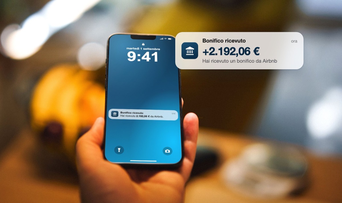 Notifica di un bonifico da Airbnb sul telefono del proprietario